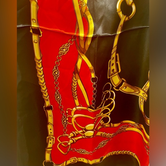 Vintage MOSI Red and Black Equestrian/ Chain Design Satin Scarf - Picture 8 of 10